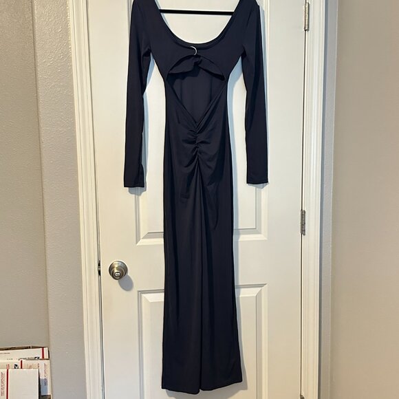 Elegant Navy Jumpsuit - Picture 3 of 10